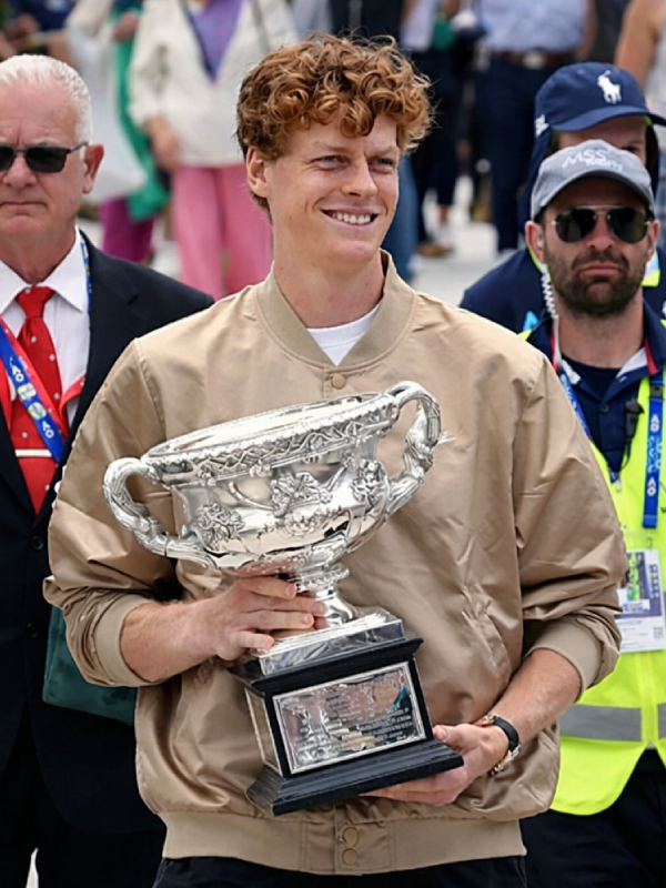 Australian-Open-2026-Jannik-Sinner-Beige-Bomber-Jacket