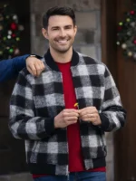 Finding-Mr.-Christmas-S02-Jonathan-Bennett-Plaid-Jacket