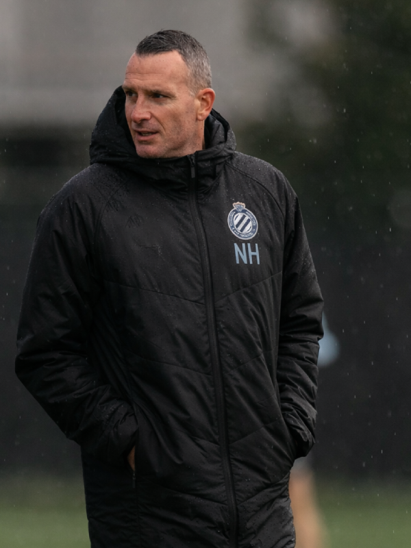 Nicky-Hayen-Black-Coat