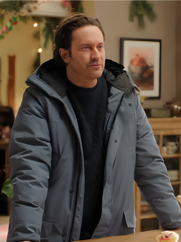 Oliver-Hudson-A-Merry-Little-Ex-Mas-Coat