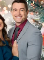 Robert-Buckley-Merry-Christmas-Ted-Cooper-Grey-Blazer