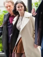 Selena-Gomez-NYC-2025-Trench-Coat