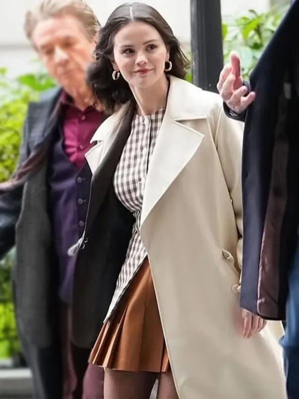 Selena-Gomez-NYC-2025-Trench-Coat