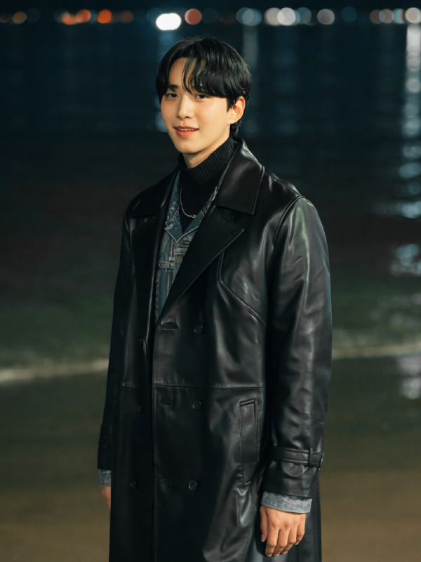 Typhoon-Family-Kang-Tae-Pung-Coat