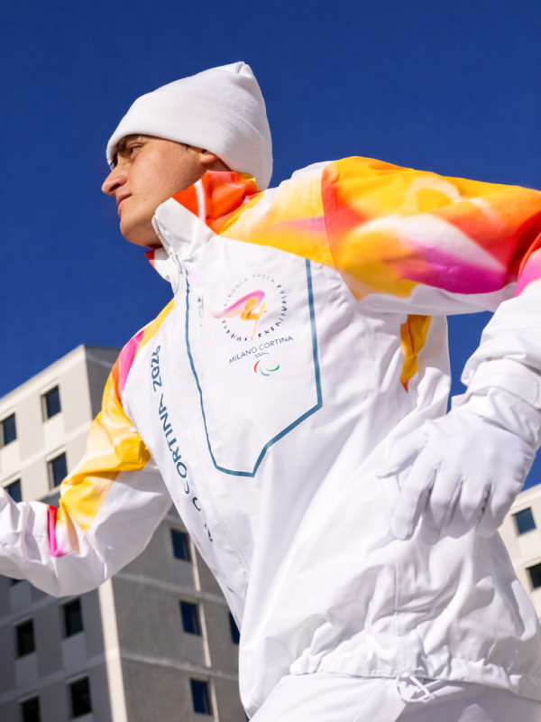 White-Hooded-Full-Zip-Milano-Cortina-2026-Torchbearers-Jacket