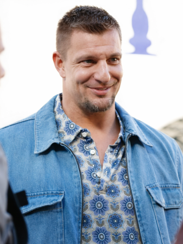 Animal-Control-S04-Rob-Jacket