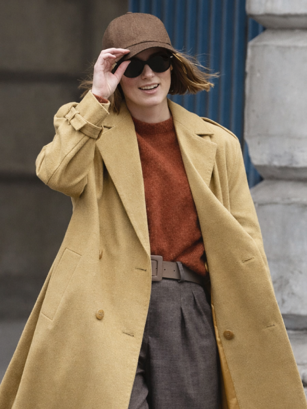 Black-Doves-S02-Coat