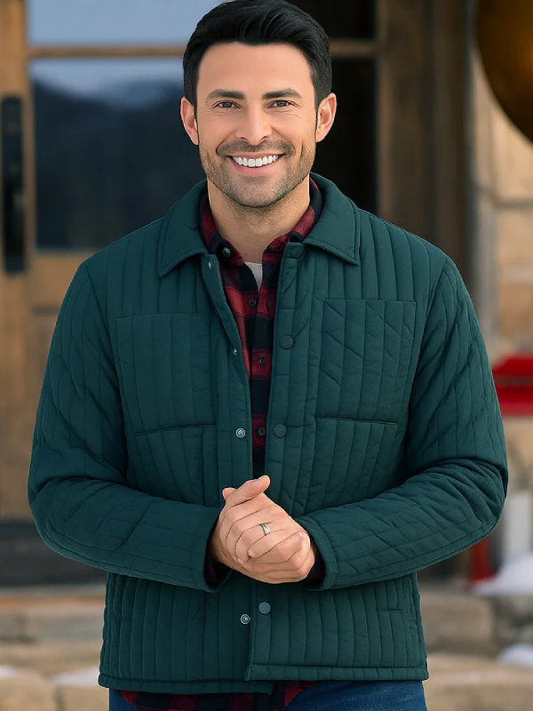 Finding-Mr.-Christmas-S02-Jonathan-Bennett-Jacket