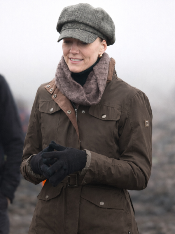 Kate-Middleton-Mind-Over-Brown-Jacket
