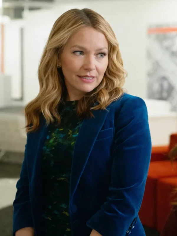 The Lincoln Lawyer S04 Becki Newton Lorna Blue Velvet Blazer