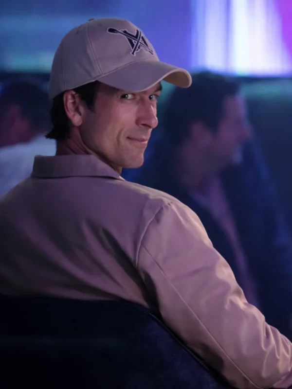 How to Make a Killing Glen Becket Redfellow Beige Coat