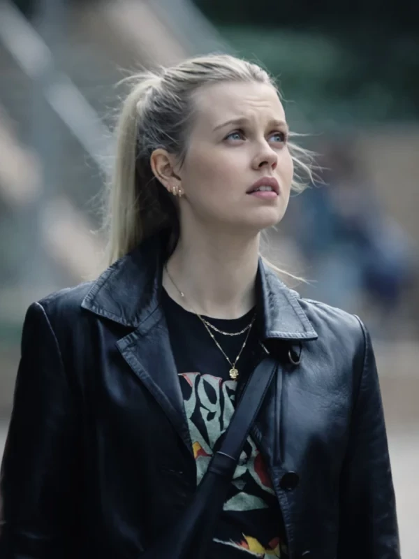 The Last Thing He Told Me S02 Bailey Michaels Angourie Rice Black Blazer