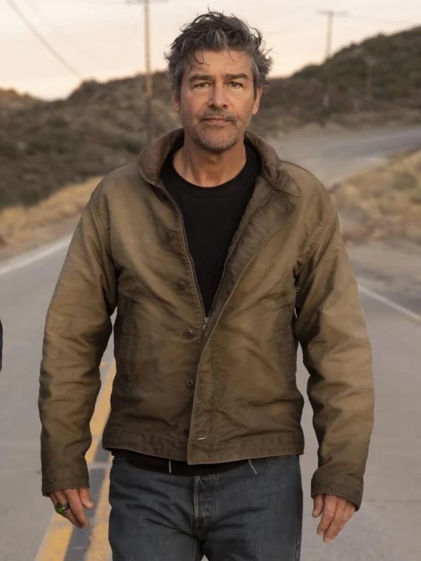 Lanterns S01 Kyle Chandler Brown Jacket