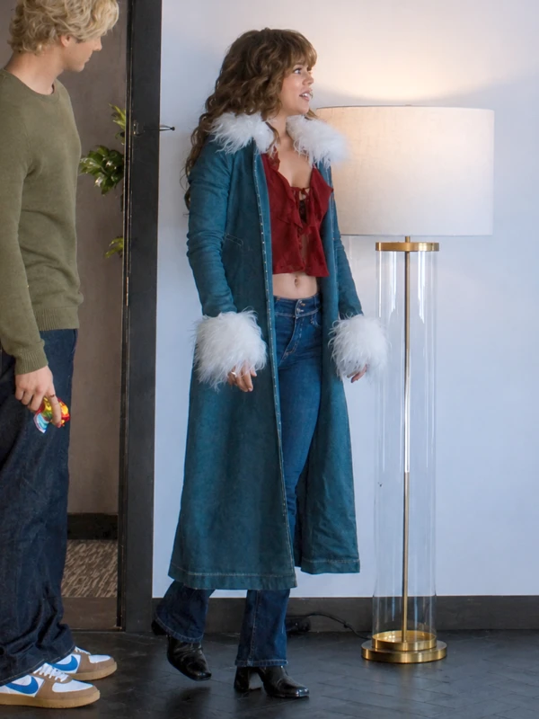 Off Campus S01 Allie Hayes Blue Coat